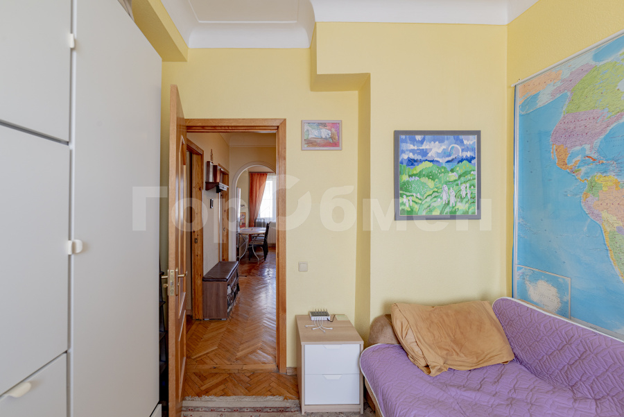 Продажа 4-комнатной квартиры, Москва, Россия,    Кропоткинский переулок