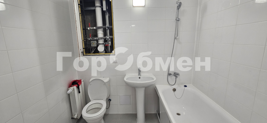 Продажа 2-комнатной квартиры, Москва, Россия,   проезд Досфлота