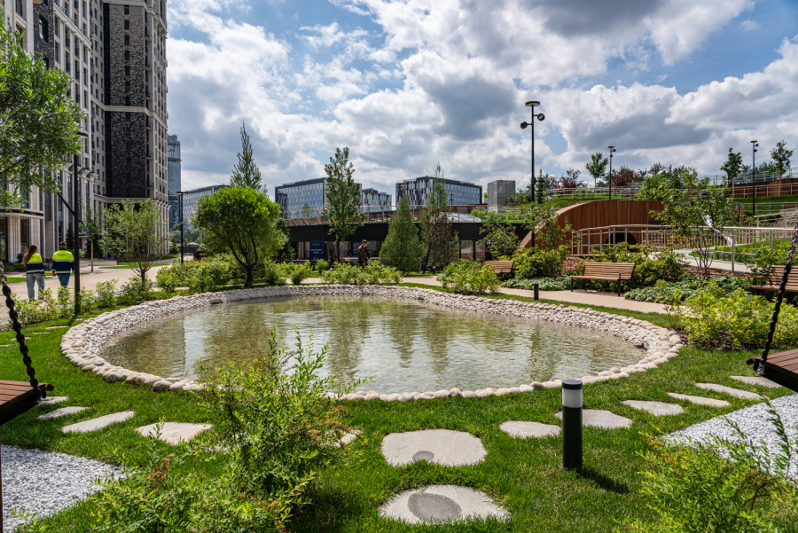 Продажа 2-комнатной квартиры, Москва, Россия,    улица Академика Королёва