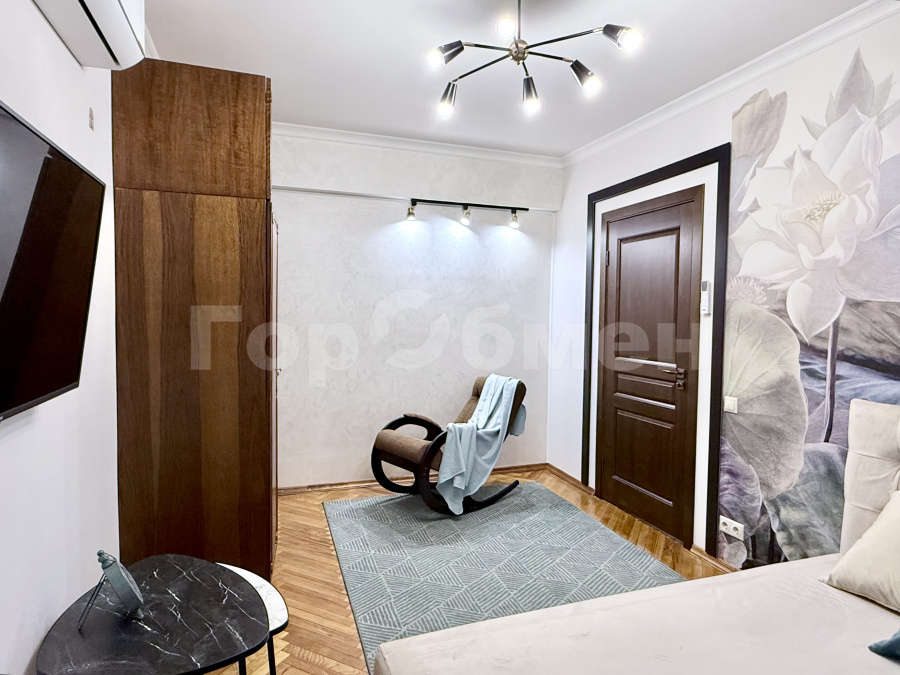 Аренда 3-комнатной квартиры, Москва, Россия,    Славянский бульвар