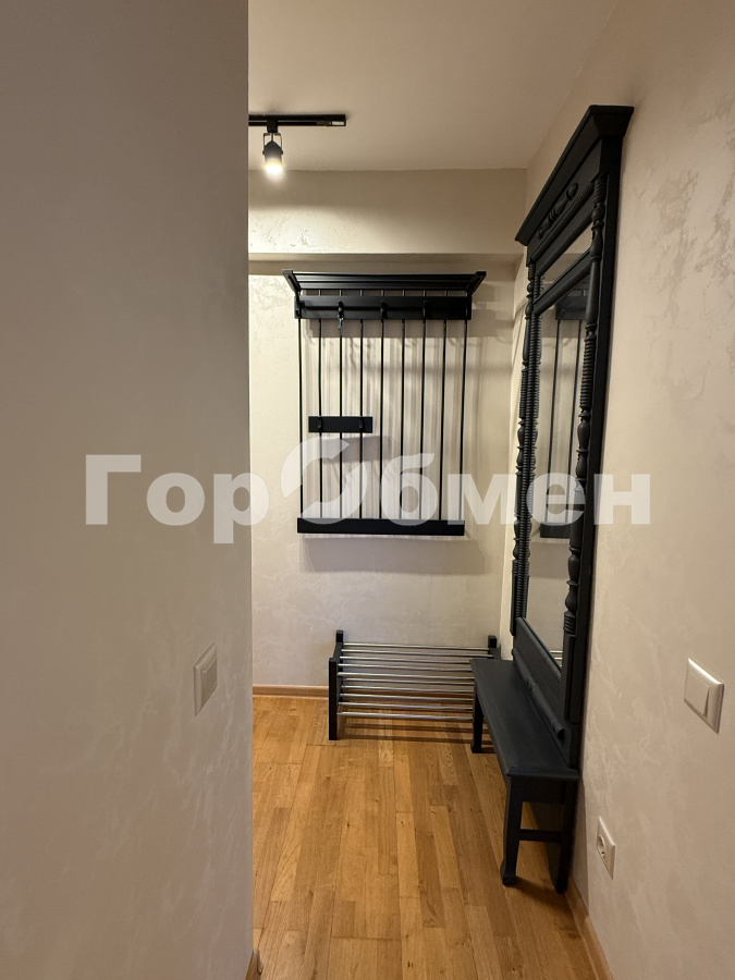 Продажа 1-комнатной квартиры, Москва, Россия,   Поклонная улица