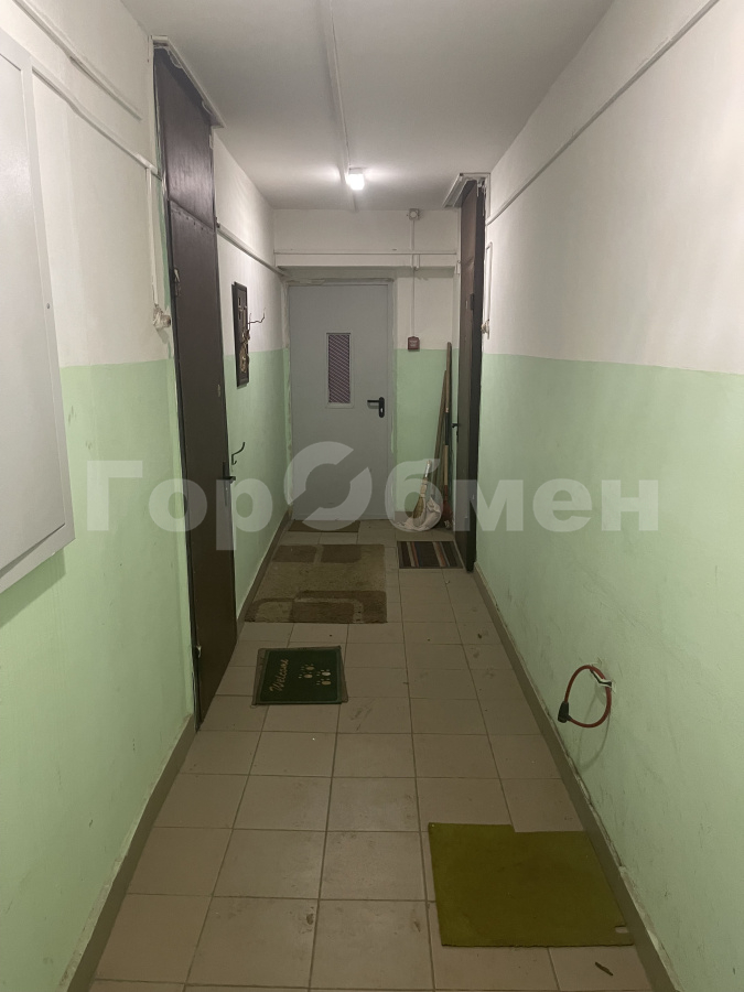 Продажа 2-комнатной квартиры, Москва, Россия,   улица Коминтерна