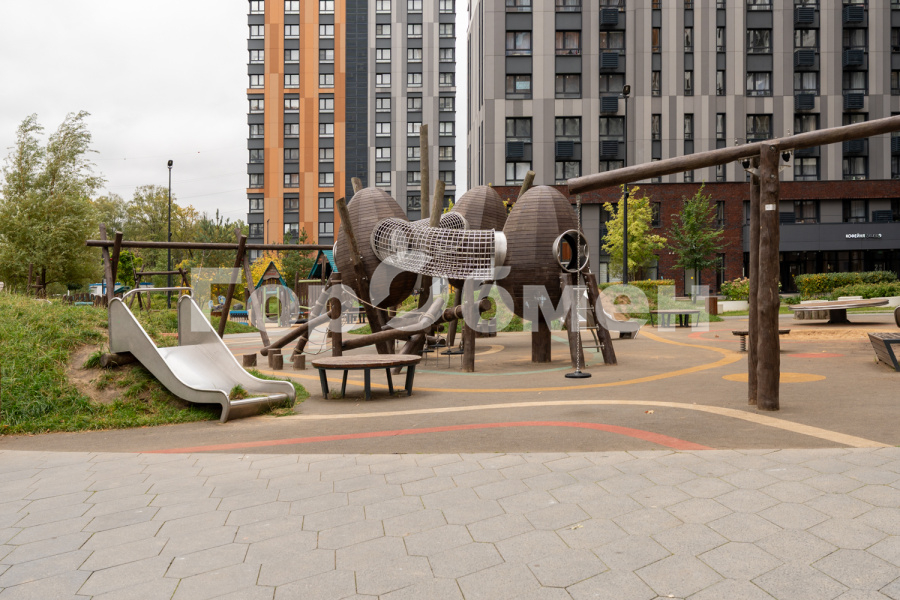 Продажа 3-комнатной квартиры, Московский, Россия,   Новомосковский административный округ