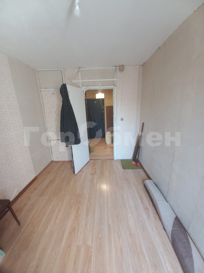 Продажа 2-комнатной квартиры, Москва, Россия,   улица Коминтерна