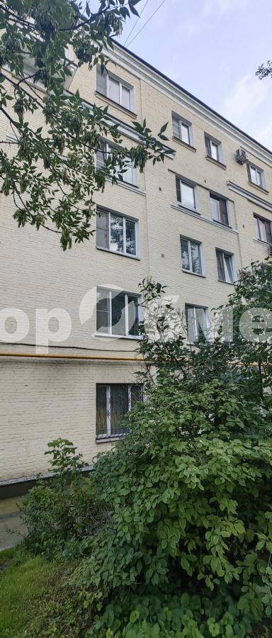 Продажа 2-комнатной квартиры, Москва, Россия,    Мантулинская улица