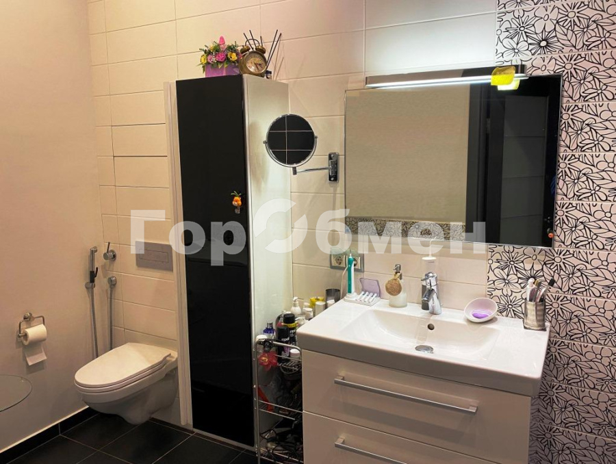 Продажа 3-комнатной квартиры, Москва, Россия,    Кочновский проезд