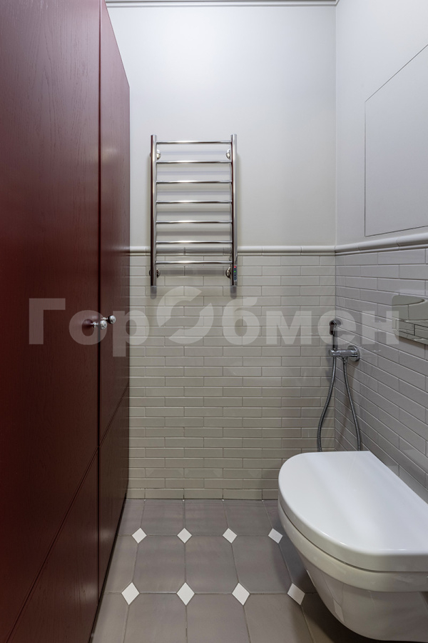 Продажа 3-комнатной квартиры, Москва, Россия,    Минская улица