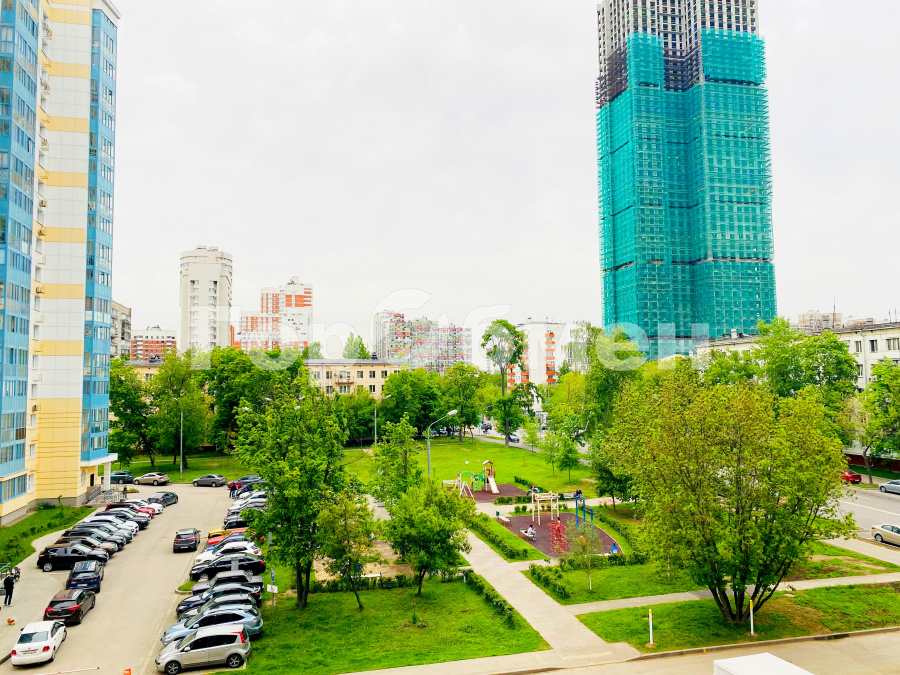 Продажа 3-комнатной квартиры, Москва, Россия,   улица Генерала Глаголева