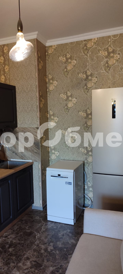 Аренда 2-комнатной квартиры, Москва, Россия,   Кастанаевская улица