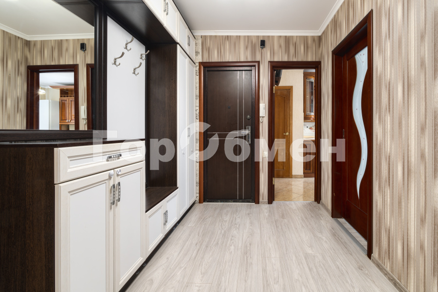 Продажа 3-комнатной квартиры, Московская, Россия,   городской округ Домодедово