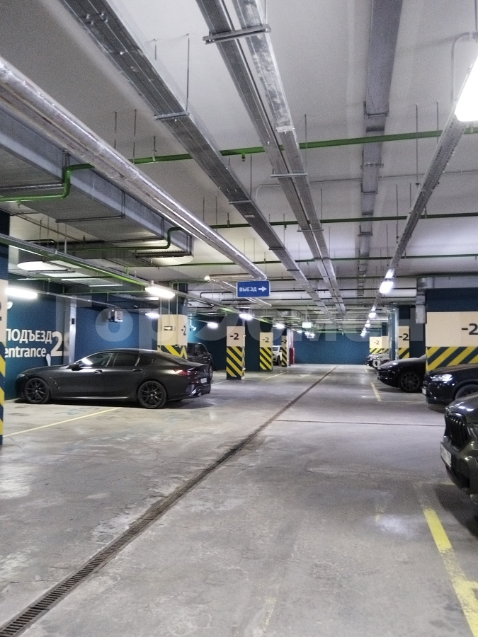 Продажа 2-комнатной квартиры, Москва, Россия,    Басманный переулок