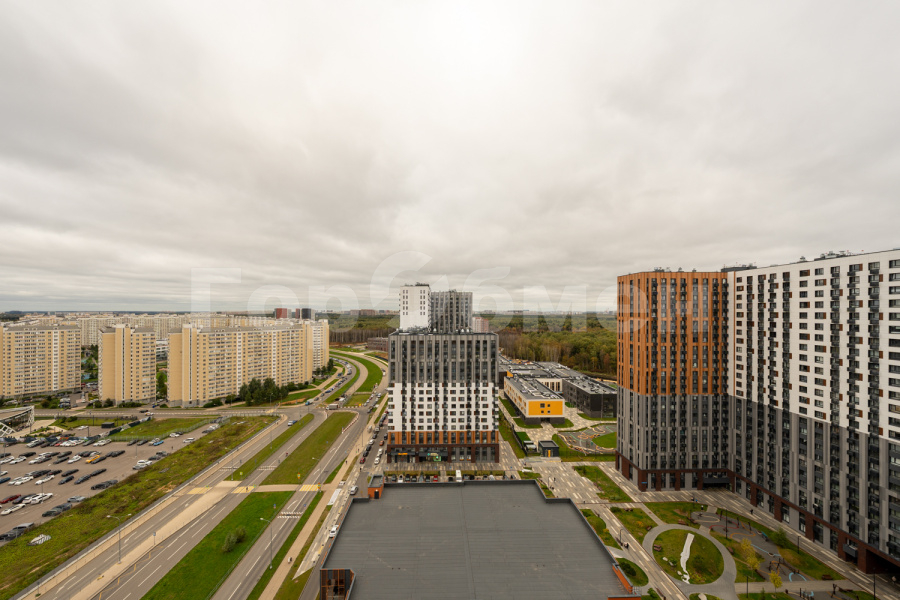 Продажа 4-комнатной квартиры, Московский, Россия,   Новомосковский административный округ