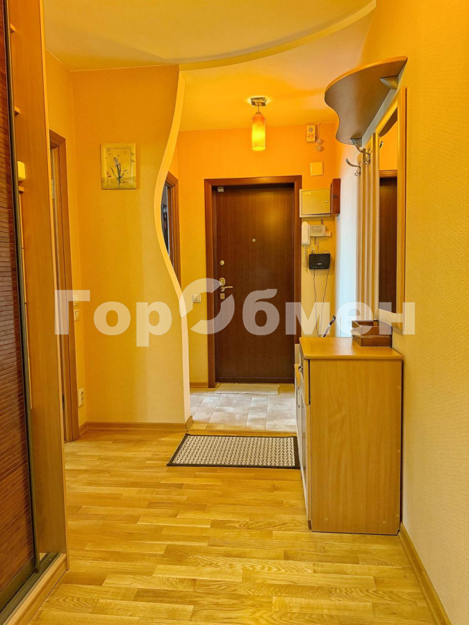 Продажа 3-комнатной квартиры, Москва, Россия,   Нижегородская улица