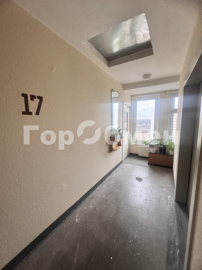 Продажа 2-комнатной квартиры, Москва, Россия,   Лукинская улица