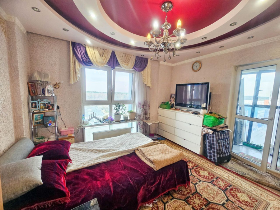 Продажа 5-комнатной квартиры, Мытищи, Россия,   городской округ   улица Колпакова