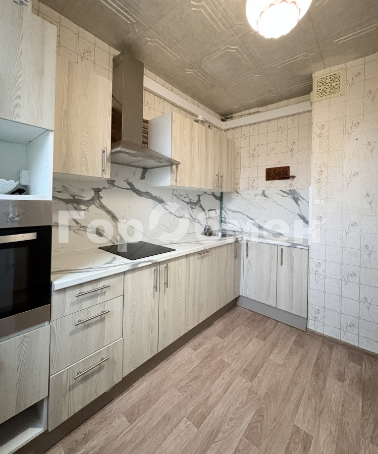 Продажа 2-комнатной квартиры, Москва, Россия,   Лебедянская улица