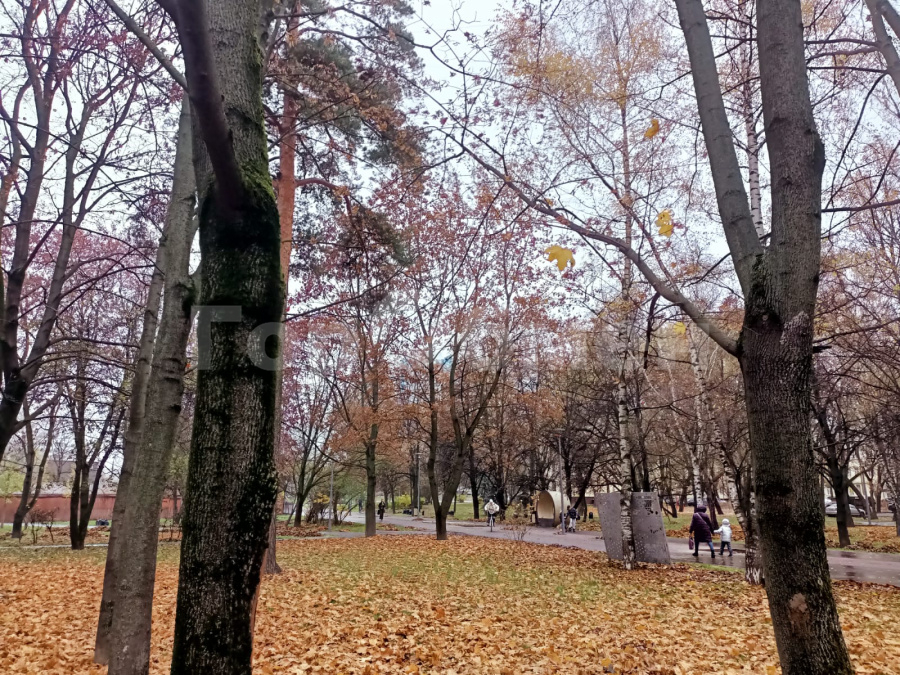 Продажа 2-комнатной квартиры, Москва, Россия,   улица Искры