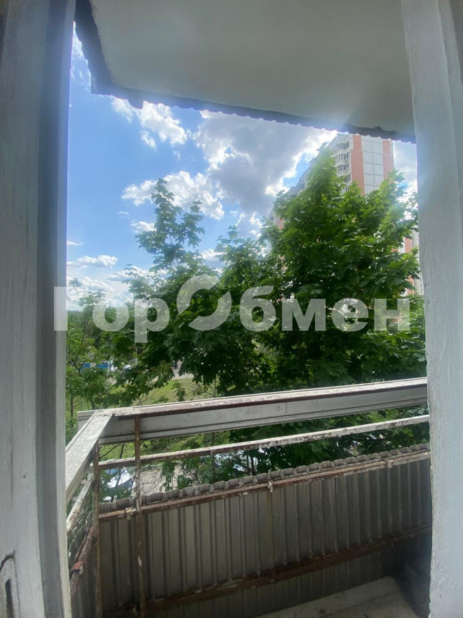 Продажа 2-комнатной квартиры, Москва, Россия,    улица Миклухо-Маклая