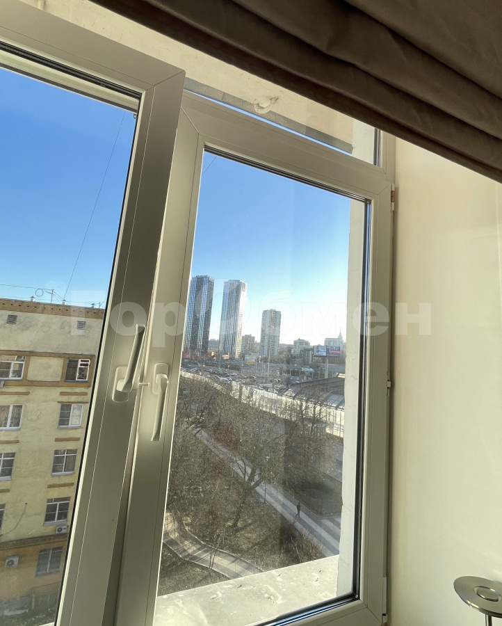 Аренда 2-комнатной квартиры, Москва, Россия,   Студенческая улица