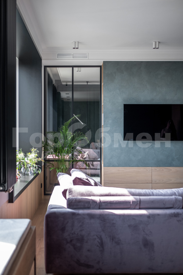 Продажа 2-комнатной квартиры, Москва, Россия,    Басманный переулок