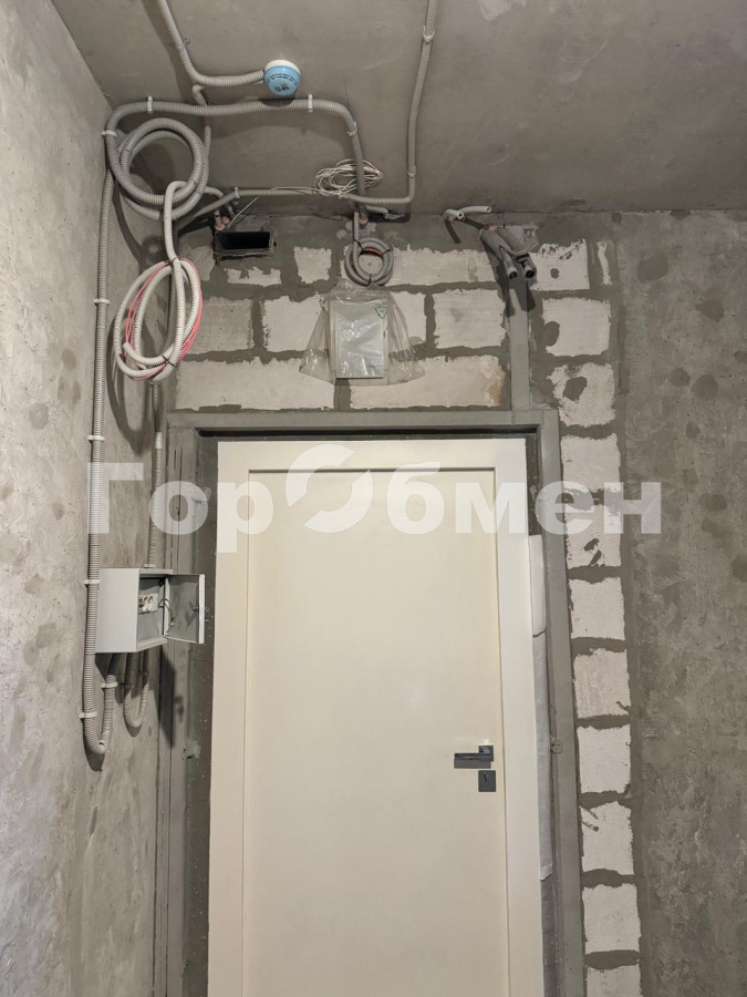 Продажа 2-комнатной квартиры, Москва, Россия,   улица Нижние Мнёвники