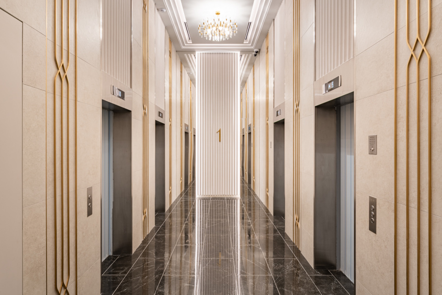 Продажа 2-комнатной квартиры, Москва, Россия,    улица Академика Королёва