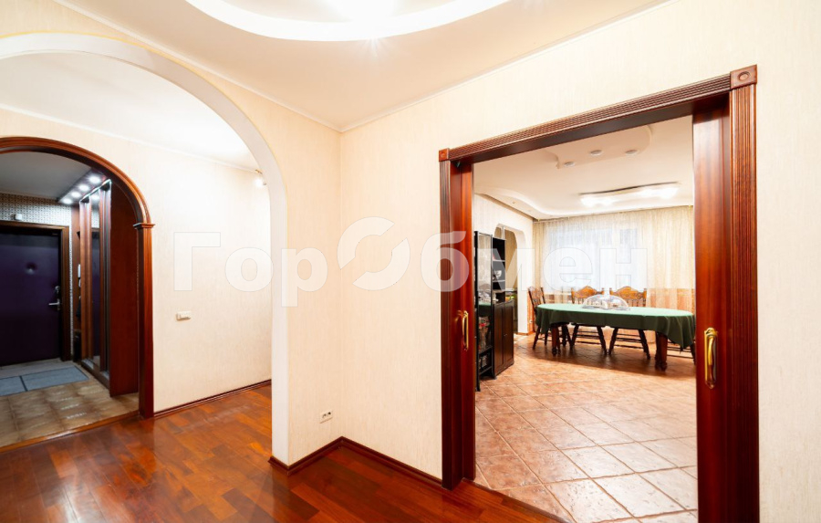 Продажа 4-комнатной квартиры, Королев, Россия,    микрорайон Юбилейный