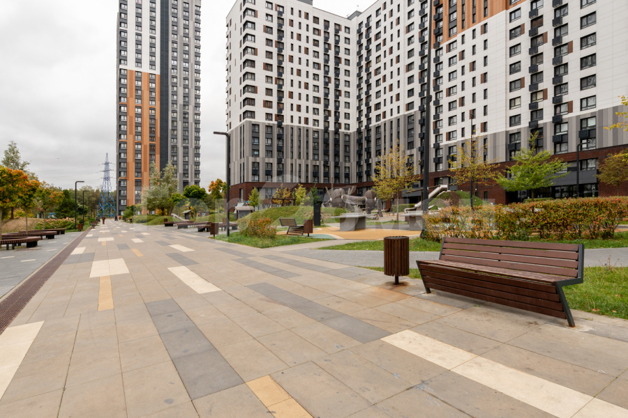 Продажа 4-комнатной квартиры, Московский, Россия,   Новомосковский административный округ