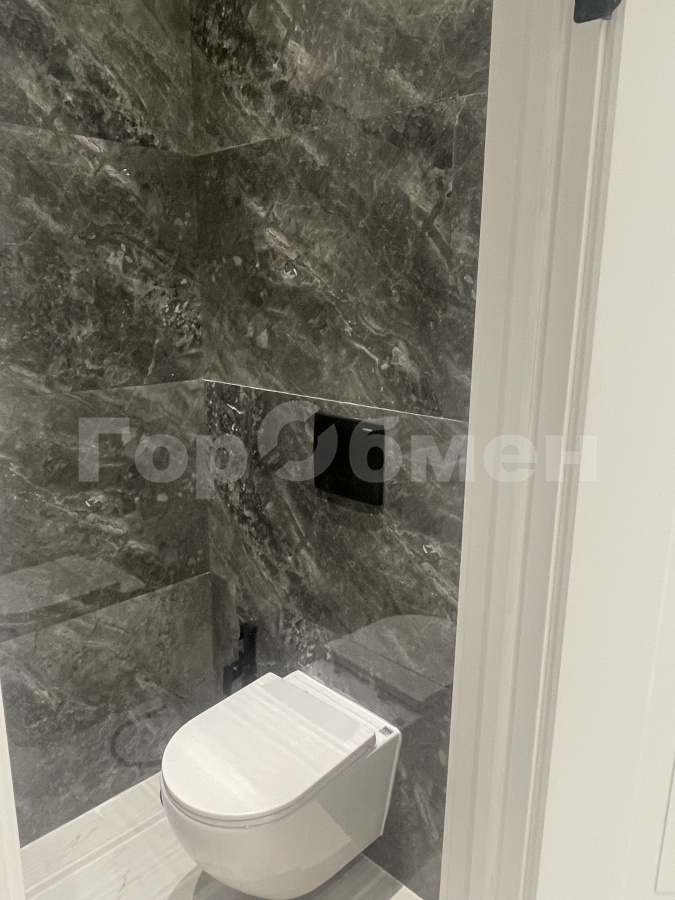 Продажа 2-комнатной квартиры, Москва, Россия,   улица Виктора Маслова