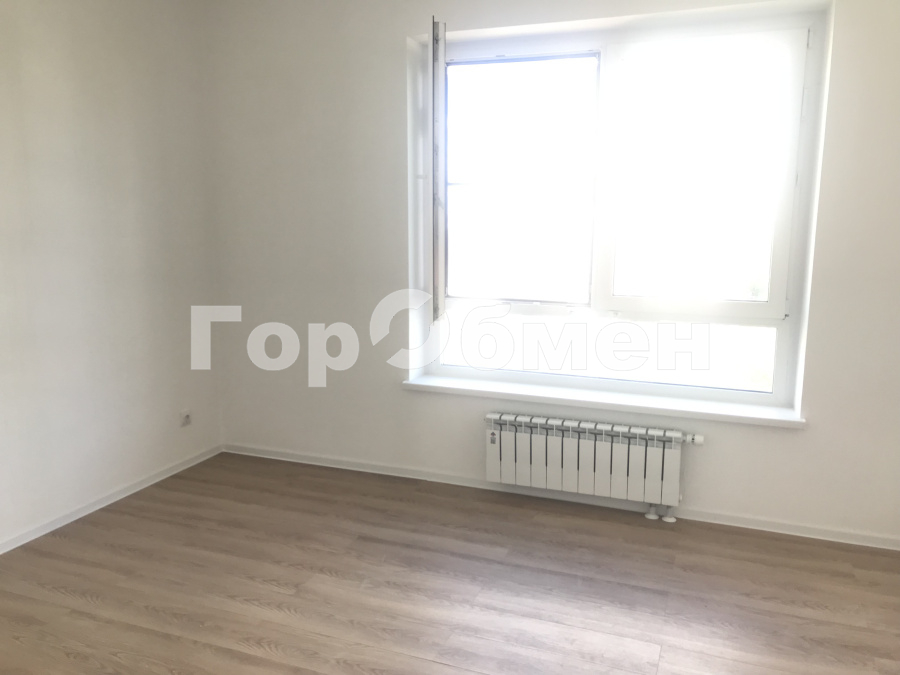 Продажа 3-комнатной квартиры, Москва, Россия,   улица Генерала Глаголева