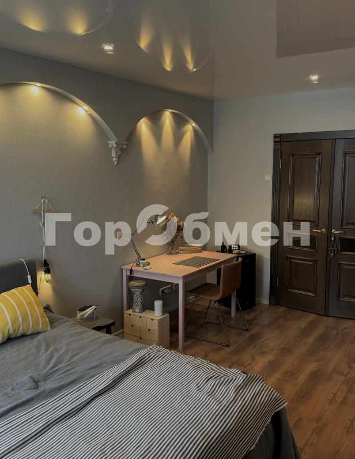 Аренда 3-комнатной квартиры, Москва, Россия,   улица Мичуринский Проспект