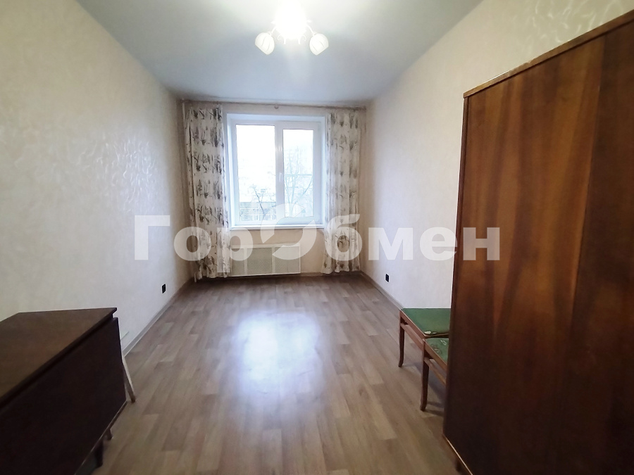 Продажа 3-комнатной квартиры, Москва, Россия,    улица Миклухо-Маклая