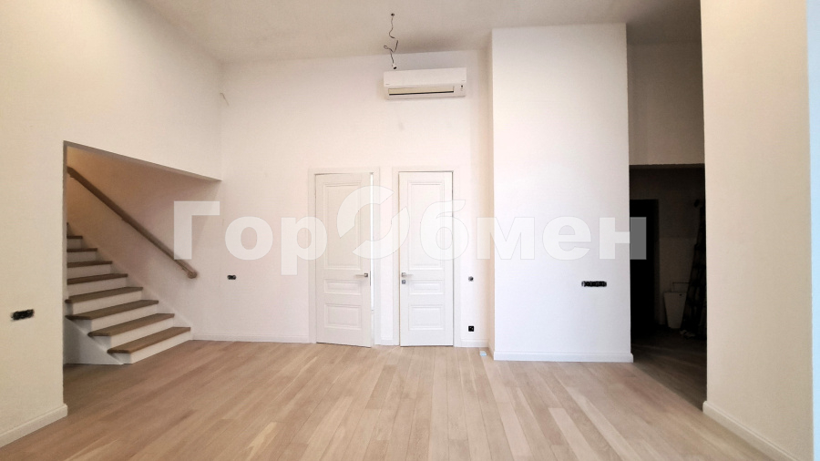 Продажа 4-комнатной квартиры, Москва, Россия,   1-я Мясниковская улица