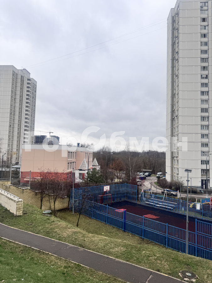 Продажа 2-комнатной квартиры, Москва, Россия,   Лукинская улица