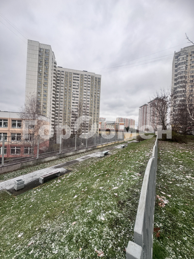 Продажа 2-комнатной квартиры, Москва, Россия,   Лукинская улица