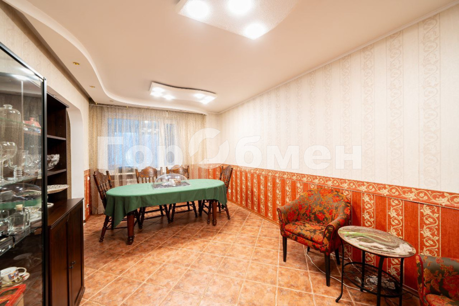 Продажа 4-комнатной квартиры, Королев, Россия,    микрорайон Юбилейный