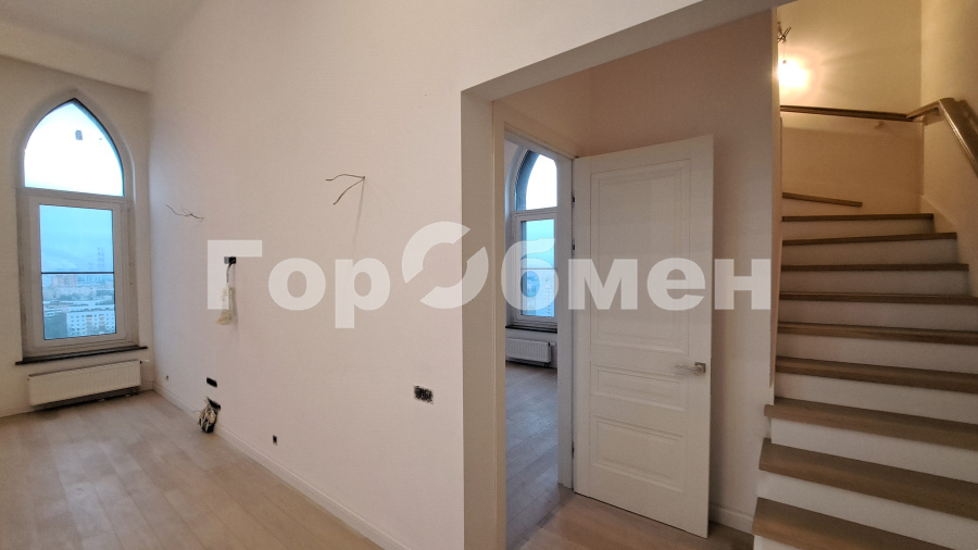 Продажа 4-комнатной квартиры, Москва, Россия,   1-я Мясниковская улица