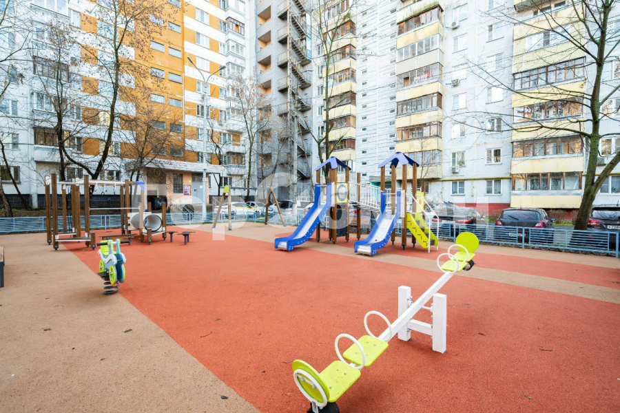 Продажа 4-комнатной квартиры, Королев, Россия,    микрорайон Юбилейный