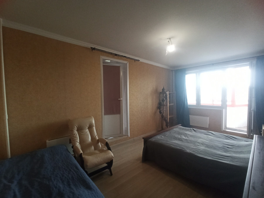 Продажа 3-комнатной квартиры, Москва, Россия,    улица Вертолётчиков