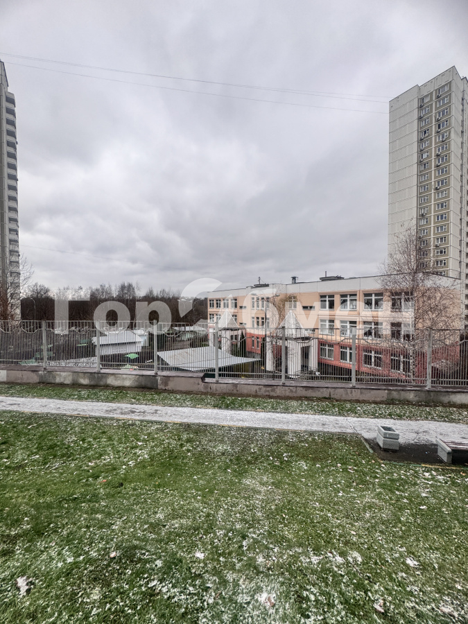 Продажа 2-комнатной квартиры, Москва, Россия,   Лукинская улица