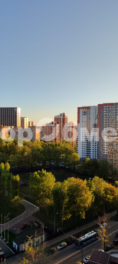 Аренда 2-комнатной квартиры, Москва, Россия,   Кастанаевская улица