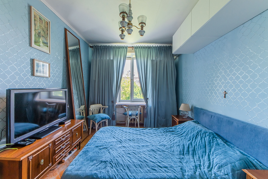 Продажа 2-комнатной квартиры, Москва, Россия,    Ленинский проспект