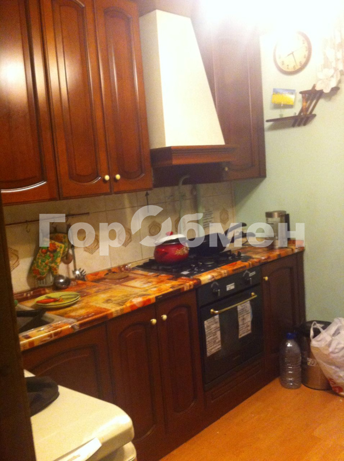 Продажа 2-комнатной квартиры, Москва, Россия,   Харьковская улица