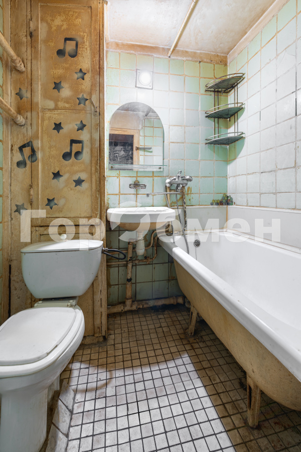 Продажа 1-комнатной квартиры, Москва, Россия,   Полярная улица