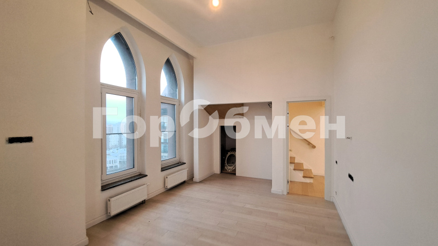 Продажа 4-комнатной квартиры, Москва, Россия,   1-я Мясниковская улица