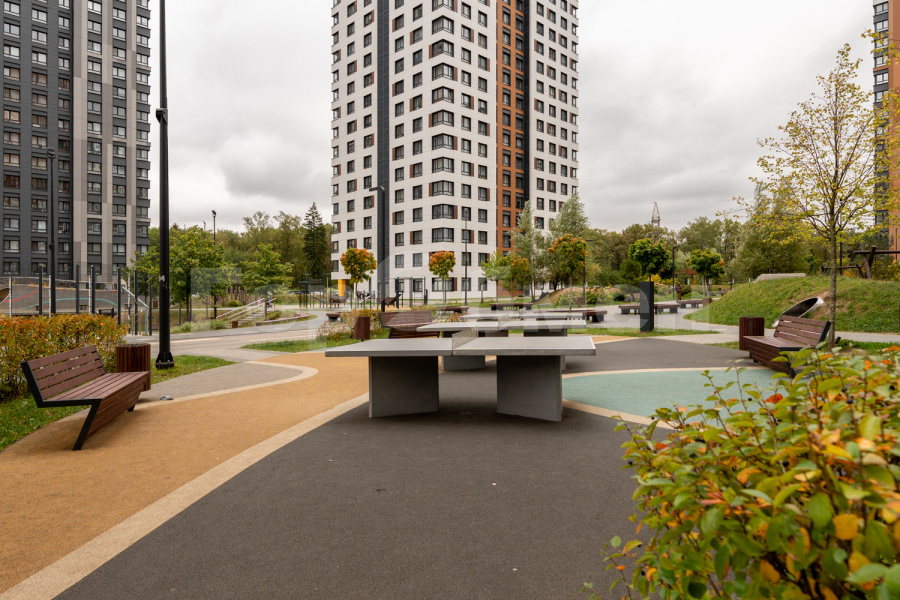 Продажа 4-комнатной квартиры, Московский, Россия,   Новомосковский административный округ