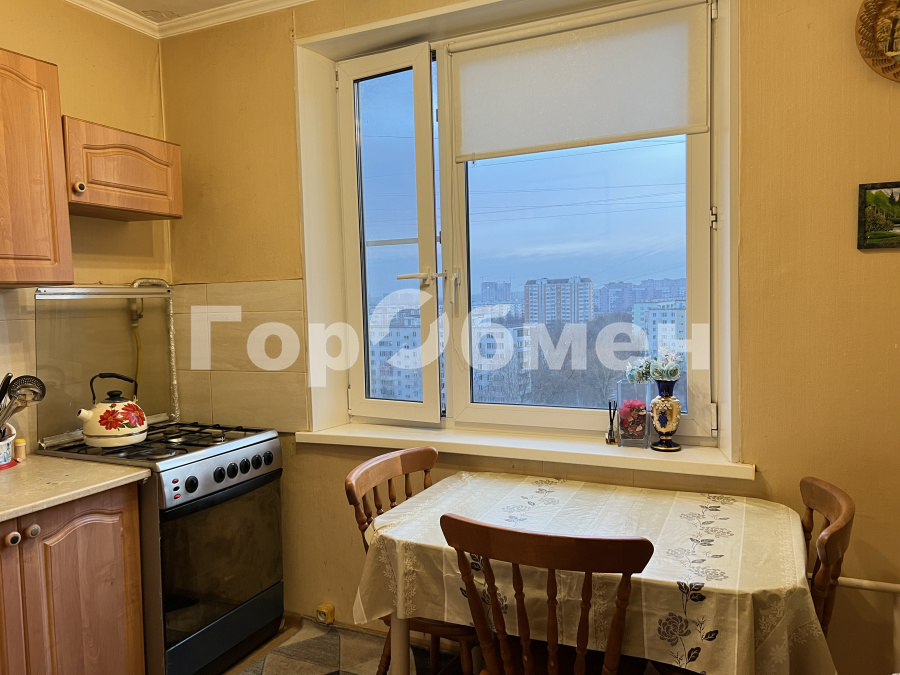 Аренда 2-комнатной квартиры, Москва, Россия,   Саянская улица