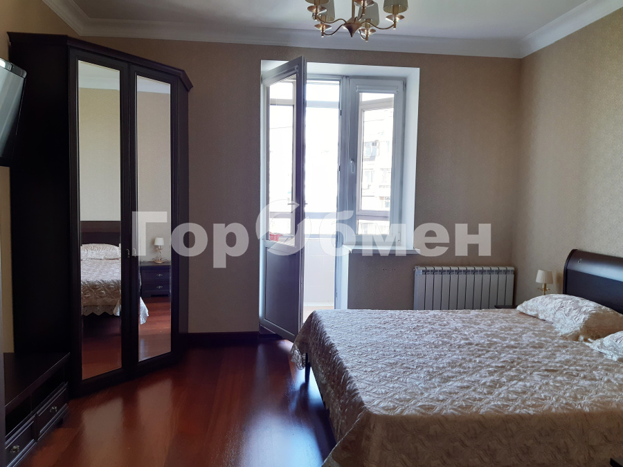 Аренда 3-комнатной квартиры, Москва, Россия,   улица Раменки