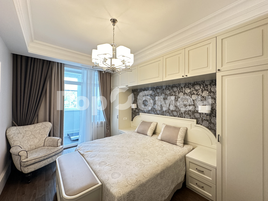 Продажа 2-комнатной квартиры, Москва, Россия,    Староволынская улица