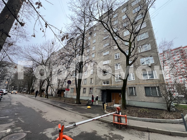 Аренда 3-комнатной квартиры, Москва, Россия,   улица 26 Бакинских Комиссаров